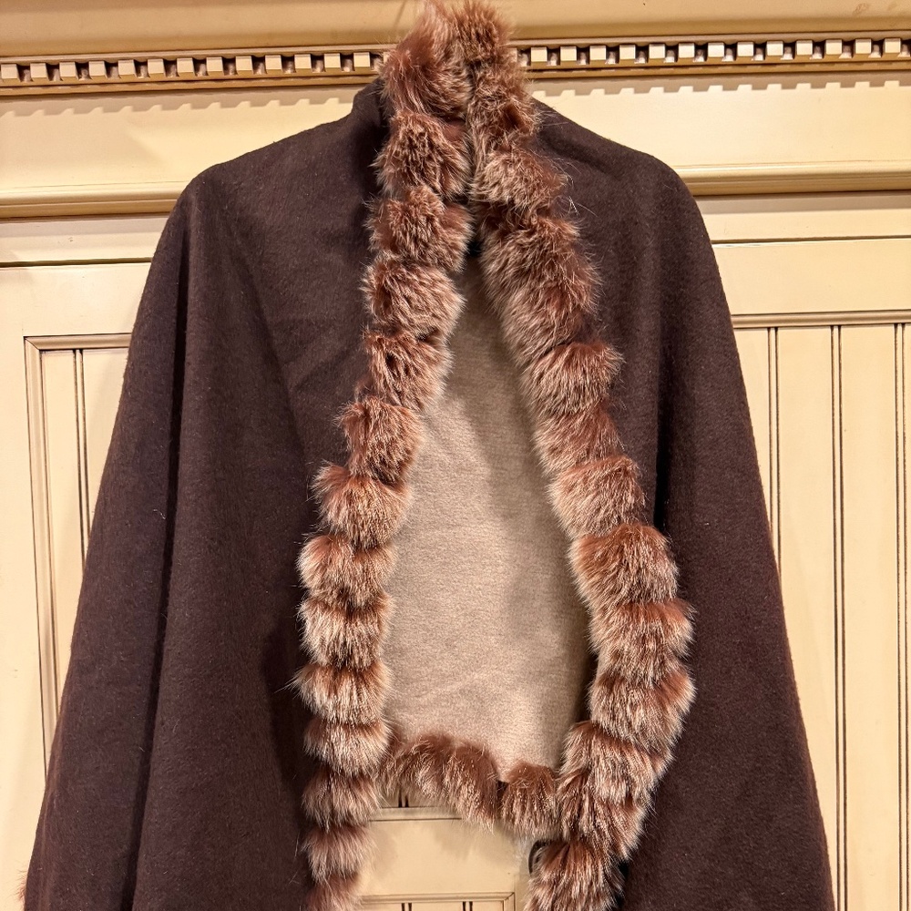 Italian 2-Ply Cashmere Fur Trimmed Shawl Poncho Wrap
